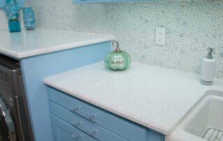 chic laundry room